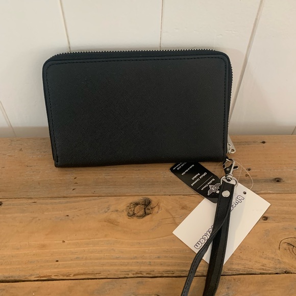 Star Wars x Buckle Down Baby Yoda Grogu Wallet Wristlet “Precious Cargo” NWT - Picture 3 of 5